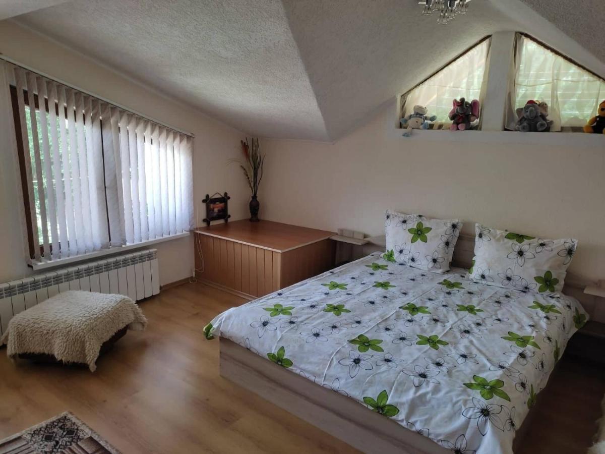Къща За Гости Орфей Smoljan Exterior foto