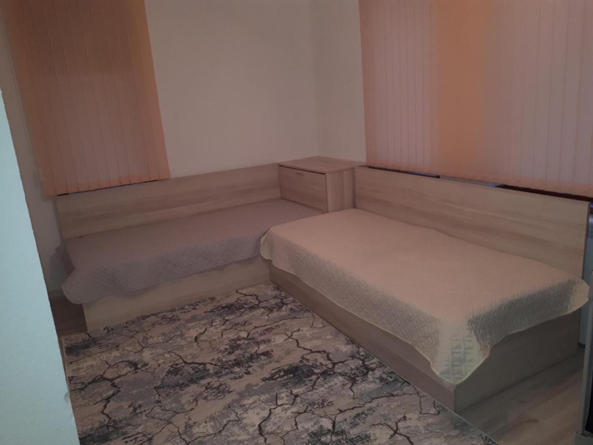 Къща За Гости Орфей Smoljan Exterior foto